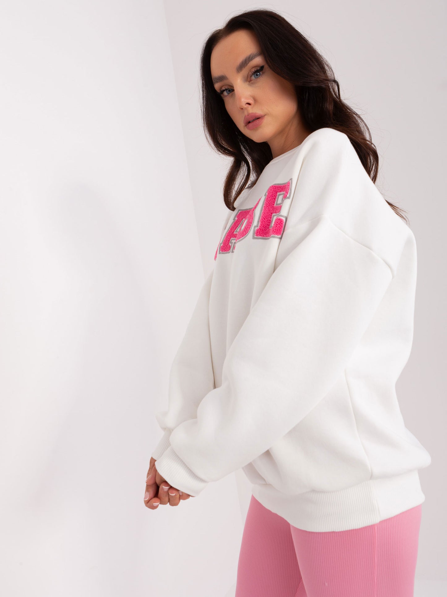 BABE WHITE sweater