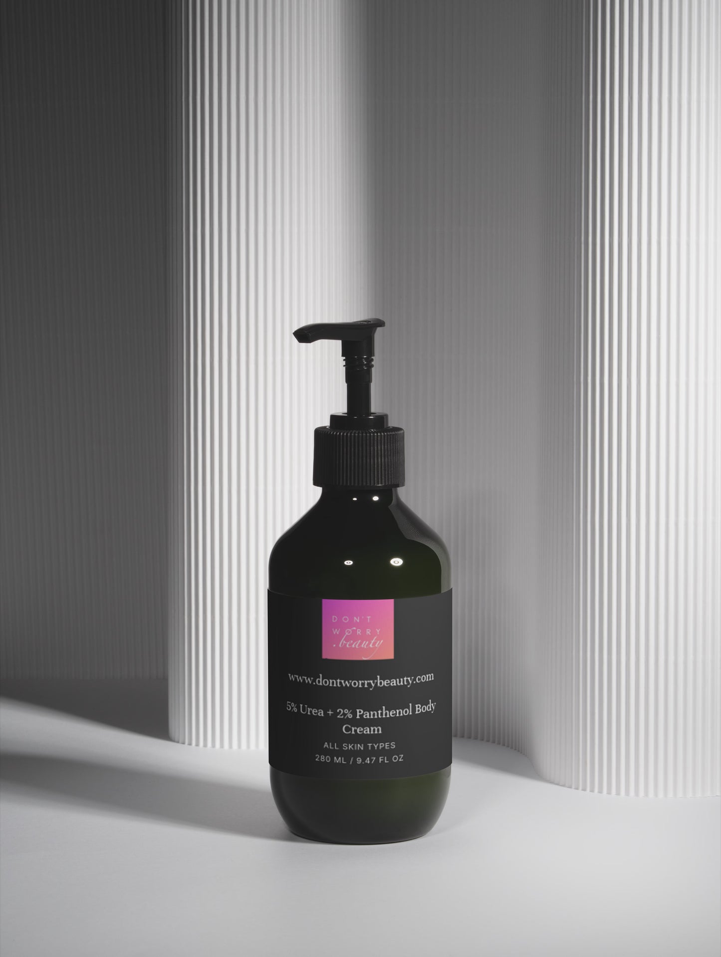 Don't Worry Beauty raminantis kūno kremas su pantenoliu, 280 ml
